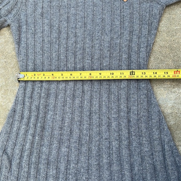 NWT Reformation Evan Cashmere Sweater Dress - Picture 10 of 10